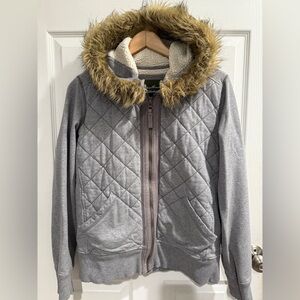Eddie Bauer Quilted Gray Eskimo Jacket w Removeable Faux Fur Accent